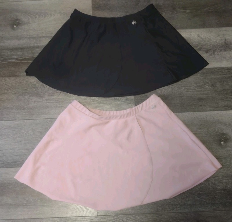 Lot Of 2 Mariia Dancewear Pull On Skirts Black & Pink Size Adult Medium