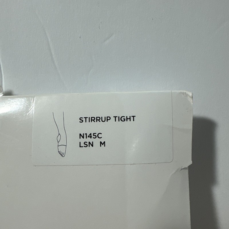 Capezio Med N145C Ultra Hold Tight Matte Semi Opaque Stirrup Tight gallery