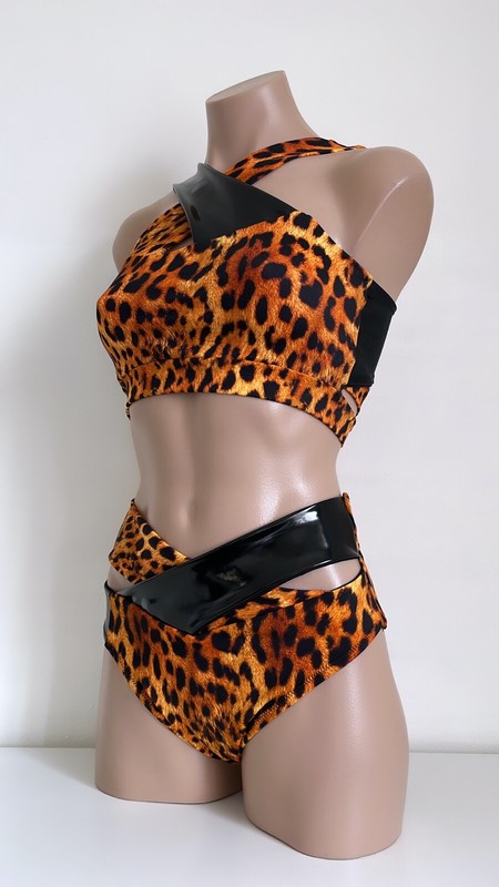 Schminke 🐆 Mod. leopard symmetrical dance set polewear bottoms & crop top vinyl gallery