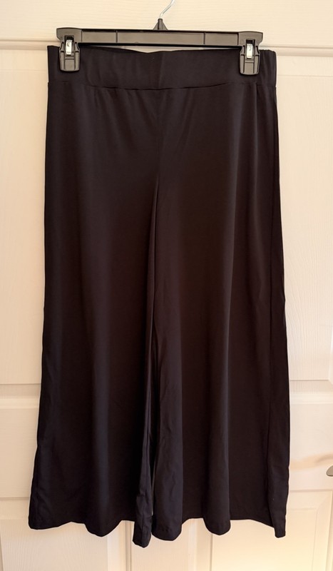 Balera Black Wide Leg Cropped Dance Pants, Adult Sz Medium MJ11188 **hemmed