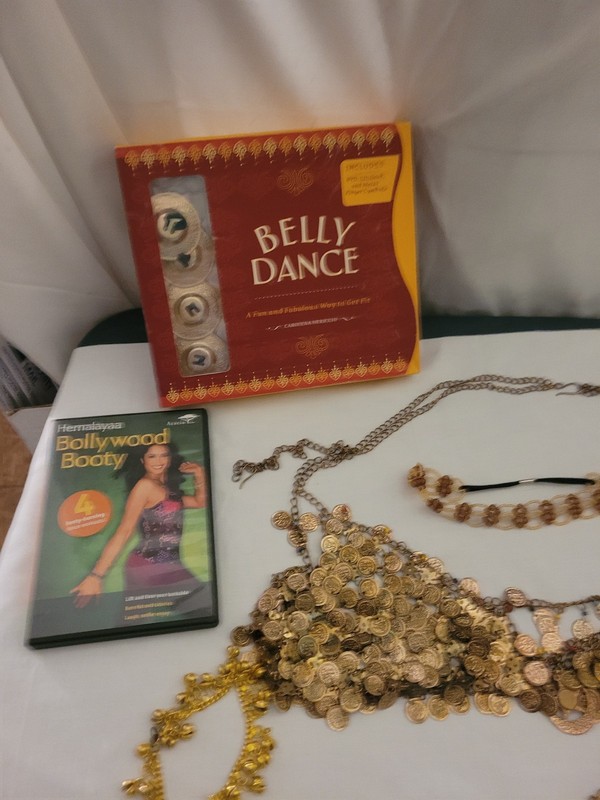Pre owned belly dancer outfit bra, scarf skirt ankle bracelet DVD 10pc set