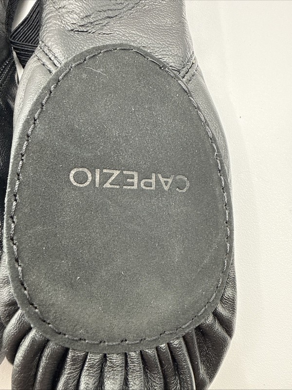 Capezio 2020 Romeo Mens Leather Ballet Shoes Black Size 11M Split Sole gallery