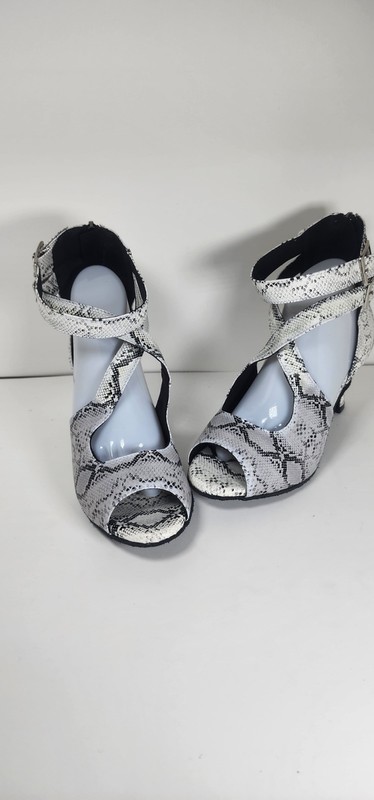Dance And Sway Snake Skin Pattern Tango/Salsa Size 6.