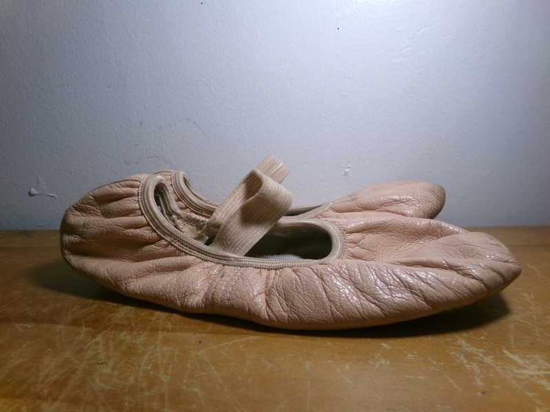 Dance Pre-Owned Ballet Shoes SoDanca Big Kid 3D Pull On Leather Single Strap