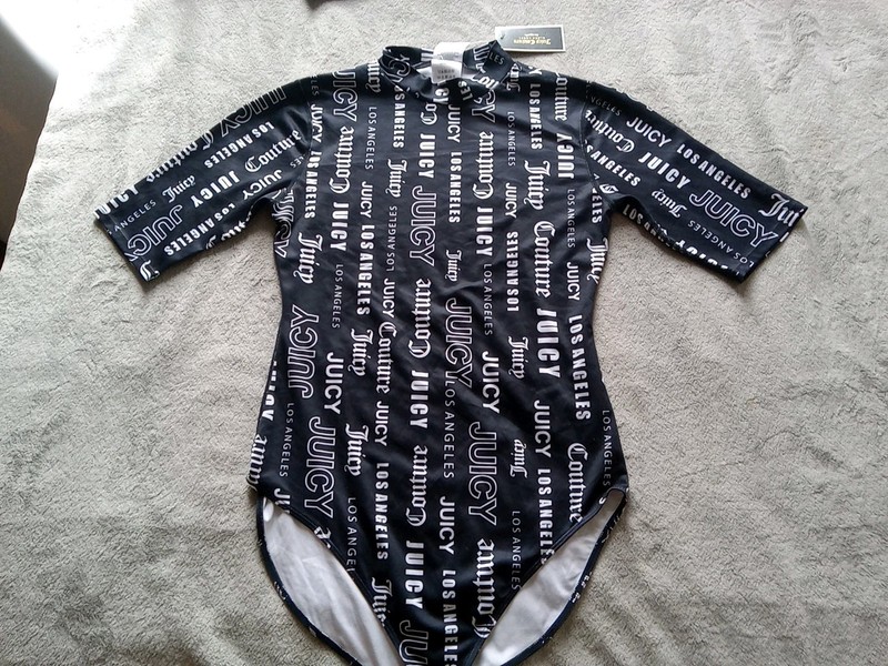 Juicy Couture Women Black/White Leotard Size Medium Half Sleeved Graphic Print