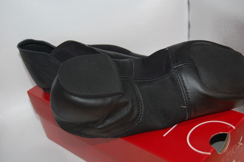 NIB Capezio E-Series Slip On Jazz Shoes EJ2A 11.5 W WIDE Not Returnable gallery