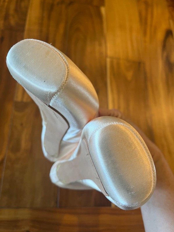 Gaynor Minden Sculpted Fit Pointe Shoes SC 11M5XDH 11 Med. 5 Box ExtraFlex Shank gallery