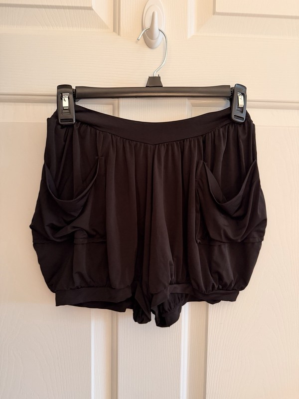 Unbranded Black Bubble Shorts With Pockets, Dance Shorts, Women’s Sz M