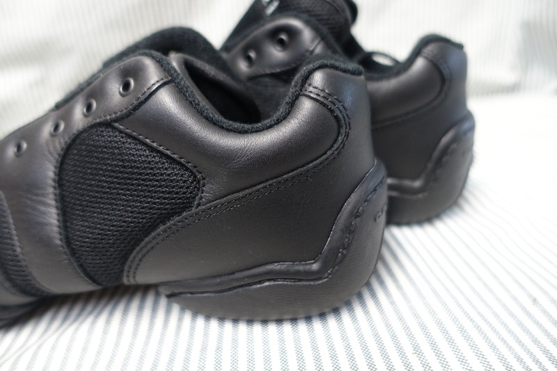 CAPEZIO "DANSNEAKER"~NEW!!~BLACK LEATHER & MESH LACE-UP WOMENS 11.5 SHOES gallery