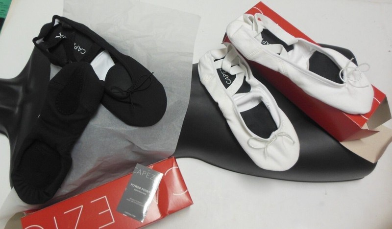 Men’s Canvas ballet shoes Capezio #2022 Mr. James Black or white split sole