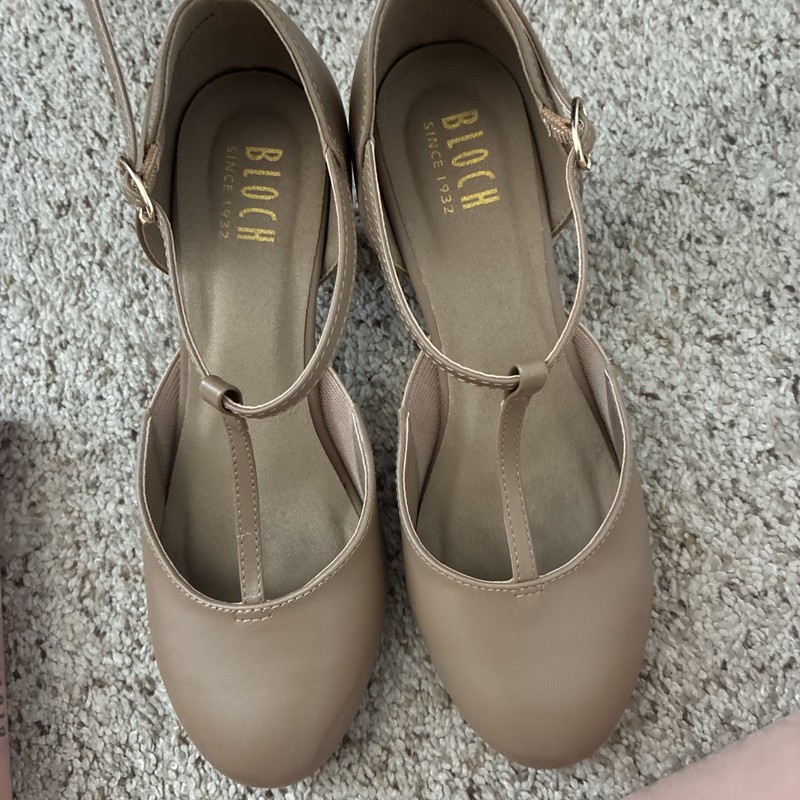 Bloch Chord T-bar Strap 3-in Leather Dance Character Shoe Tan Brown size 7.5