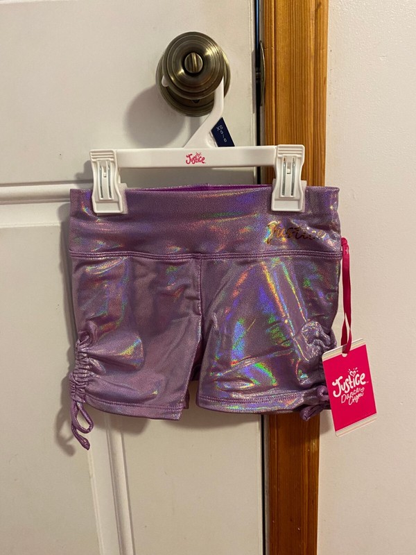 NEW GIRL’S SIZE 5-6 JUSTICE ALL OVER FOIL DANCE & GYMNASTICS SHORTS