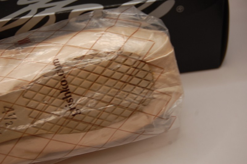 NIB Nikolay Triumph Grishko Ballet Pointe Shoes 4.5 M XXXXX Not Returnable gallery