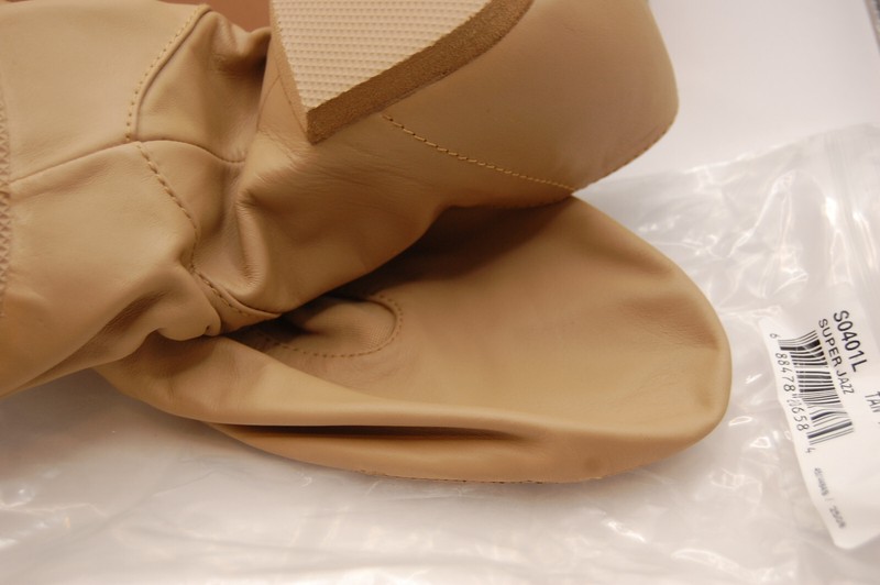 NIB Bloch Adult Super Jazz Slip-On Jazz Shoes Style: S0401L Tan 11.5 Not Return
