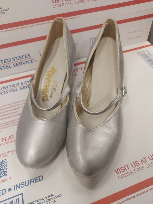 Danshuz Tap Dancing Shoes Footwear Deluxe Genuine Leather Silver Super 00 Small