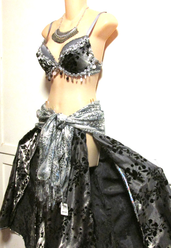 Belly Dance 5 Pc Costume- Silver Black Print Skirt, Hip Scarf, Bra 34C, Necklace