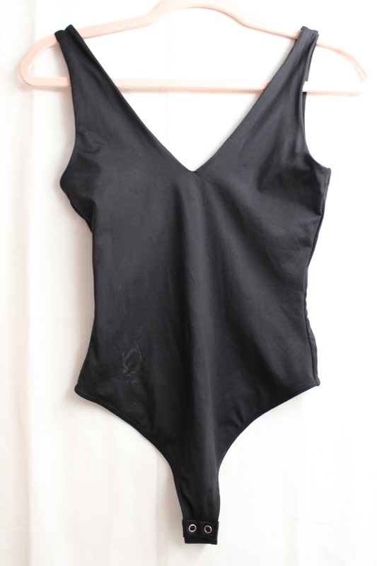 Women’s Black And Now This XS Polyester Sleeveless T Back Snap Leotard V Neck