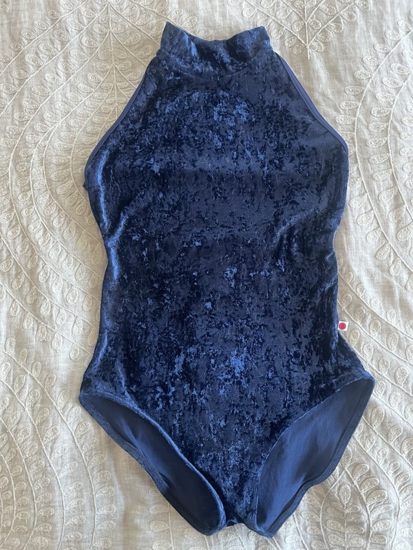 YUMIKO Noe Crushed Velvet Leotard, Size XL gallery