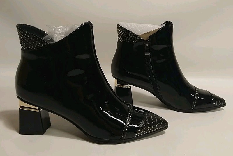 Women’s Ballroom Latin Dance Shoes Closed Toe High Heels Black US Size 8.5