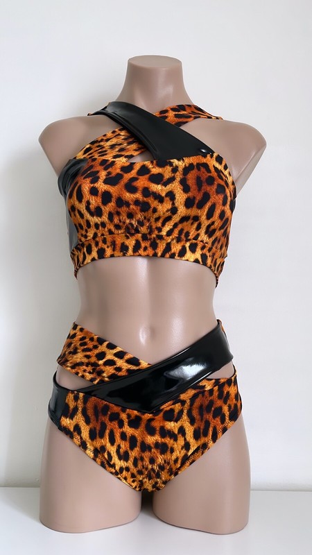 Schminke 🐆 Mod. leopard symmetrical dance set polewear bottoms & crop top vinyl gallery